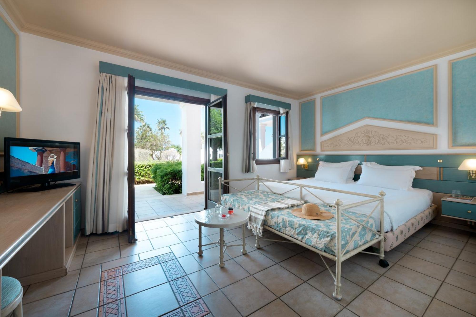 Mitsis Royal Mare Hotel Hersonissos  Exterior photo